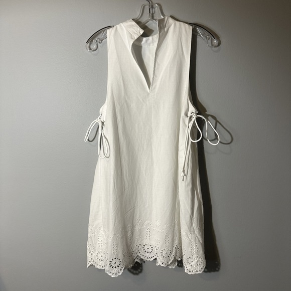 BCBG Generation Sleeveless White Dress Lined Eyelet Hem Size XS Yatch, Coastal, - Picture 2 of 16